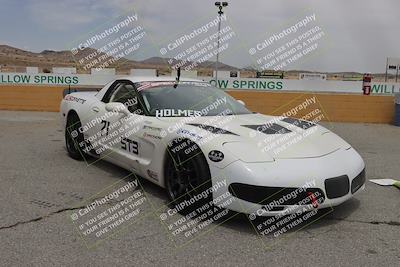 media/Jun-01-2025-CalClub SCCA (Sun) [[eae223c5dd]]/Around pit/